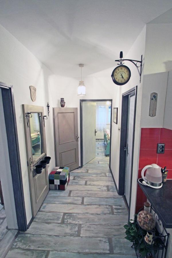 Apartments By The Sea Vinjerac, Zadar - 13811 Posedarje Ngoại thất bức ảnh